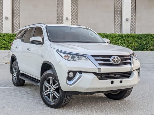 2020 TOYOTA Fortuner