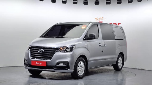 2021 HYUNDAI Grand Starex