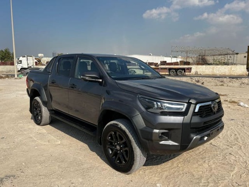 2023 TOYOTA Hilux