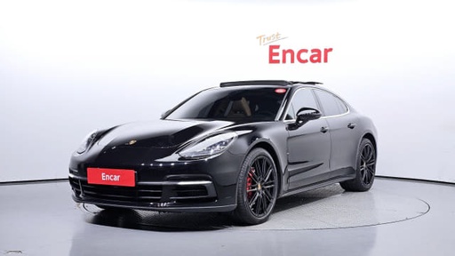 2018 Porsche Panamera