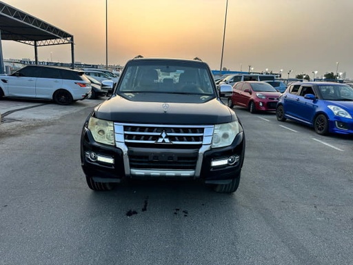 2018 MITSUBISHI Pajero