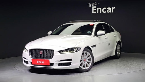 2017 JAGUAR XE