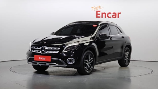 2019 MERCEDES-BENZ GLA-Class