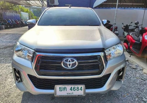 2020 TOYOTA Hilux