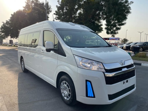 2022 TOYOTA Hiace Commuter