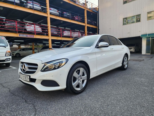 2017 MERCEDES-BENZ C-Class
