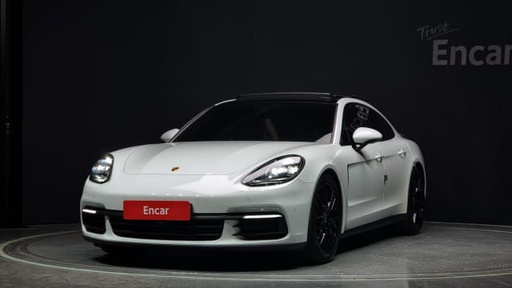 2018 Porsche Panamera