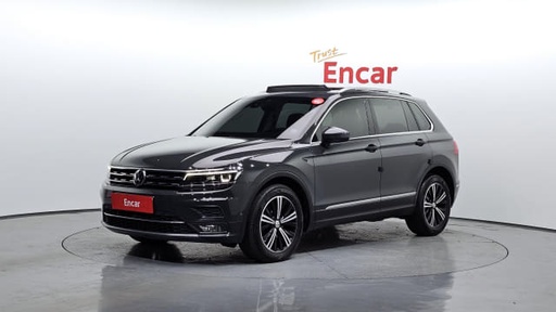 2018 VOLKSWAGEN Tiguan