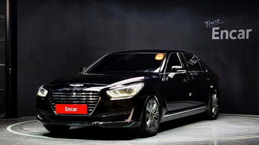 2017 Genesis EQ900