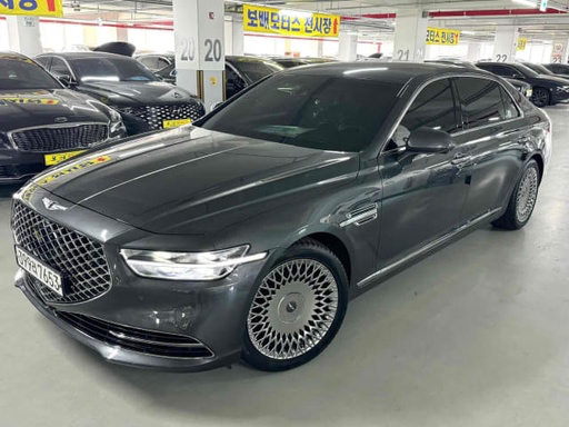 2021 Genesis G90