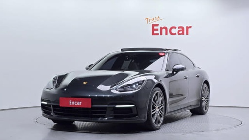 2018 Porsche Panamera