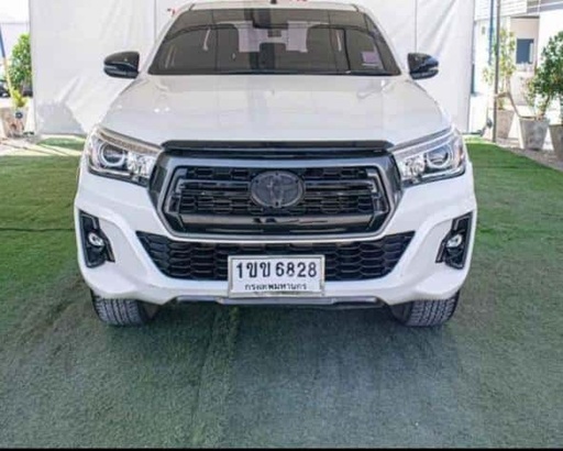 2020 TOYOTA Hilux