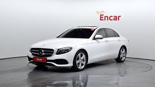 2017 MERCEDES-BENZ E-Class