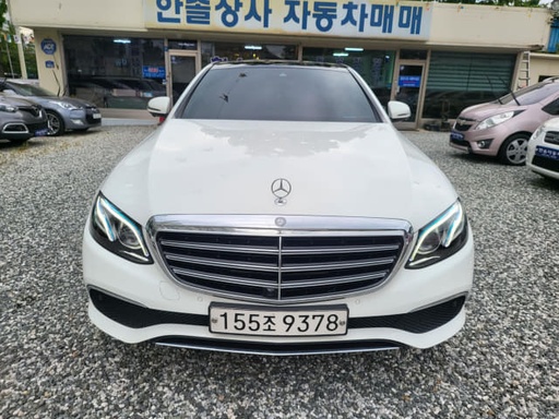 2017 MERCEDES-BENZ E-Class