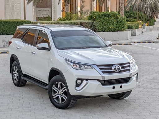 2020 TOYOTA Fortuner