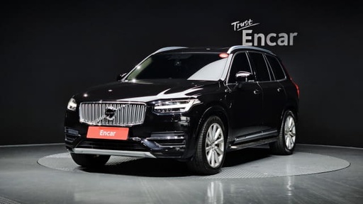 2017 VOLVO XC90