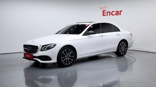2020 MERCEDES-BENZ E-Class