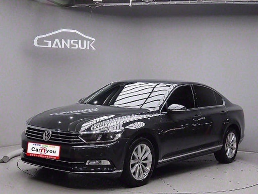 2018 VOLKSWAGEN Passat