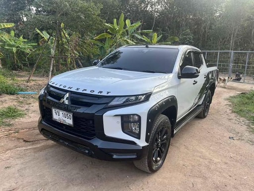 2021 MITSUBISHI Triton
