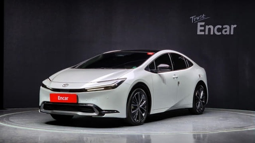 2024 TOYOTA Prius