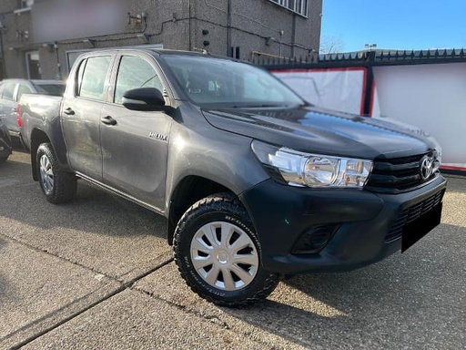 2017 TOYOTA Hilux