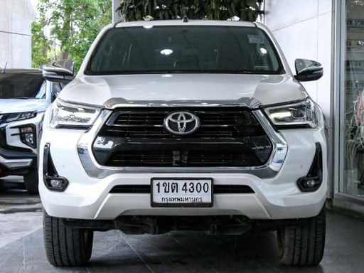 2020 TOYOTA Hilux