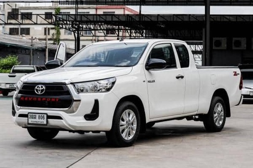 2020 TOYOTA Hilux