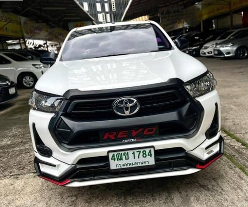 2020 TOYOTA Hilux