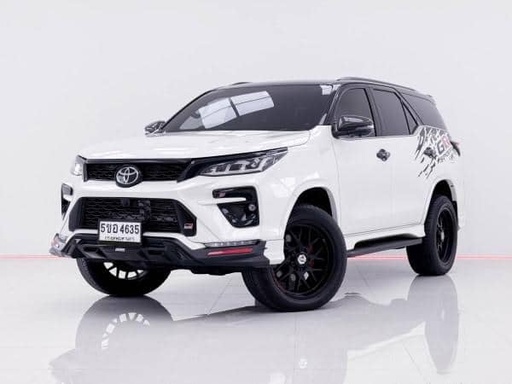 2022 TOYOTA Fortuner