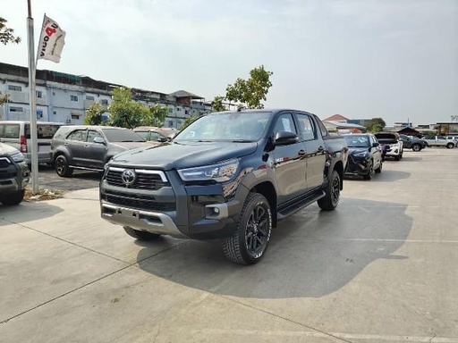 2025 TOYOTA Hilux