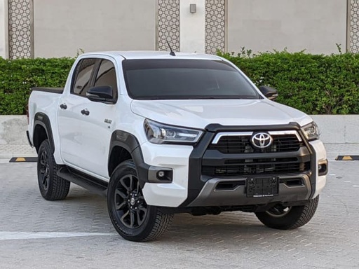2024 TOYOTA Hilux