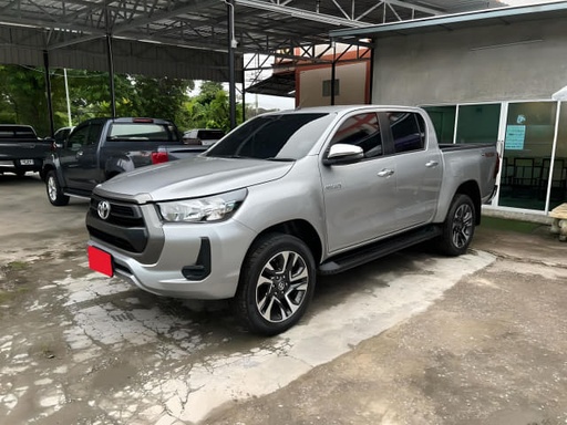 2021 TOYOTA Hilux