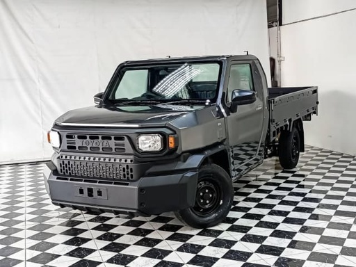 2025 TOYOTA Hilux