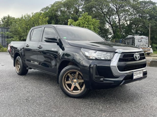 2022 TOYOTA Hilux, 