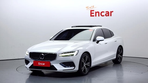 2020 VOLVO S60