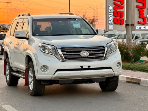 2018 TOYOTA Land Cruiser