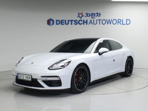 2017 Porsche Panamera