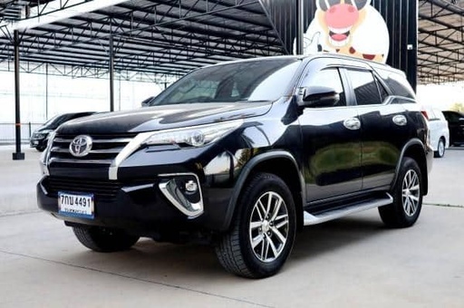 2018 TOYOTA Fortuner
