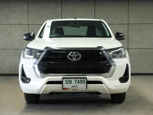 2023 TOYOTA Hilux
