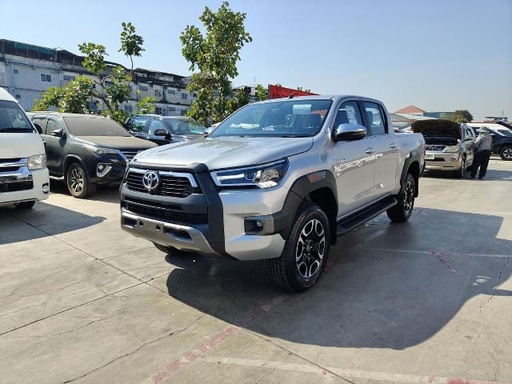 2025 TOYOTA Hilux