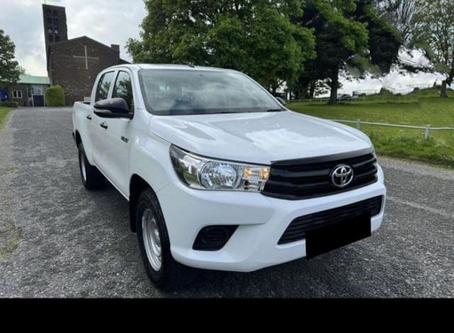 2017 TOYOTA Hilux