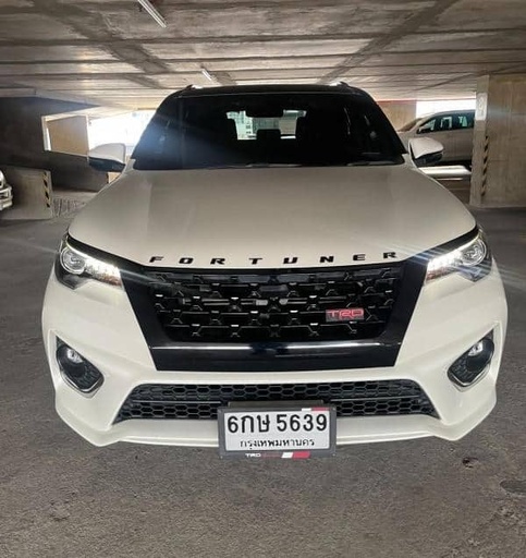 2018 TOYOTA Fortuner