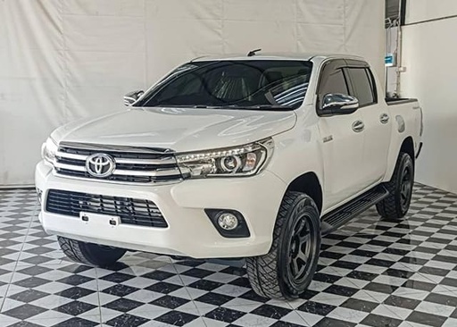 2018 TOYOTA Hilux