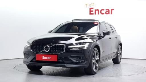 2020 VOLVO V60