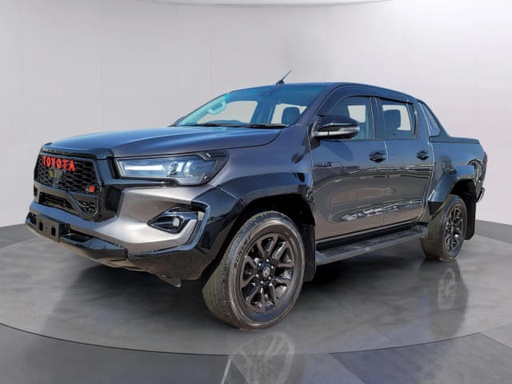 2021 TOYOTA Hilux, 